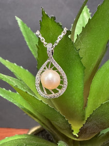 Sparkling Pearl Basket Pendant